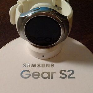 Samsung Gear 2 with accessories